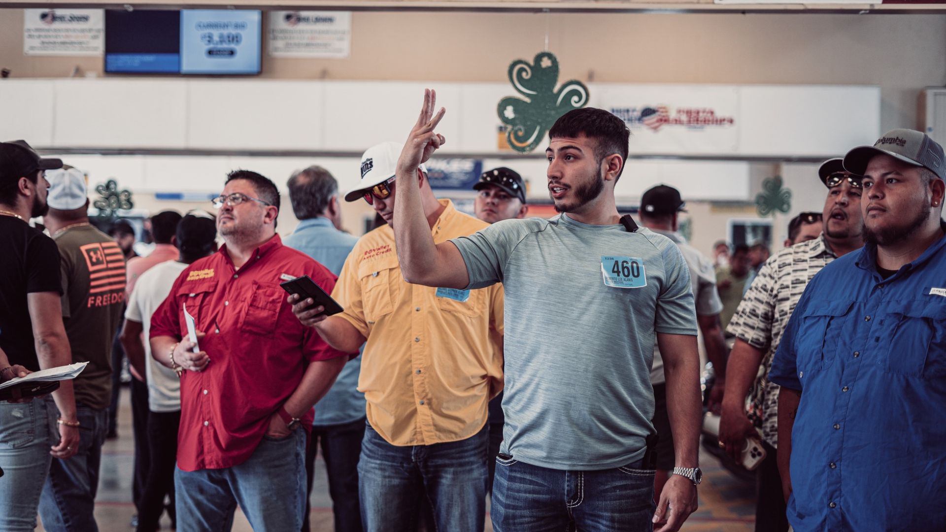 What is a Bidding War at an Auto Auction?